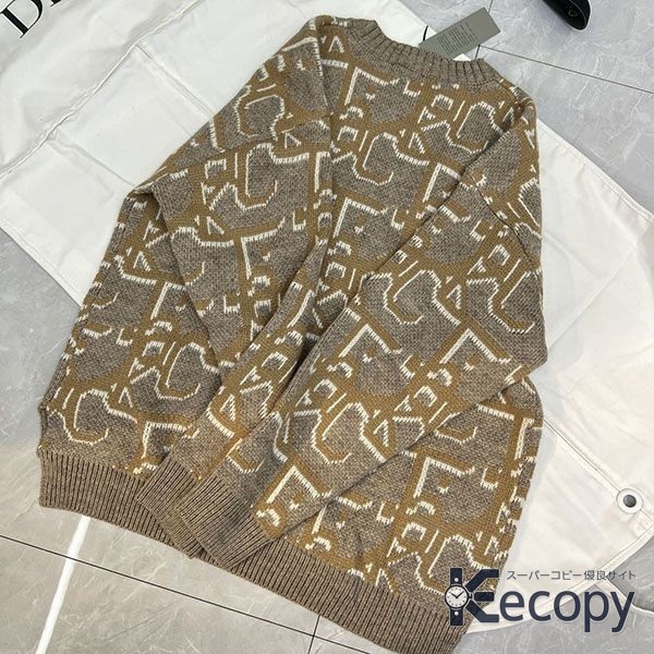 シンプルで上品 ディオール ニット 存在感ある仕上がり 偽物 人気 3324 画像 3