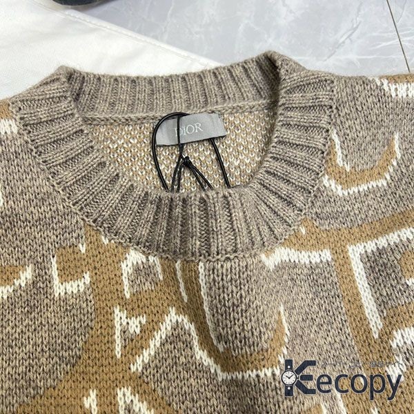 シンプルで上品 ディオール ニット 存在感ある仕上がり 偽物 人気 3324 画像 5