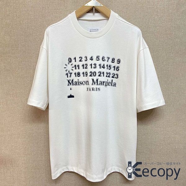 コーデの主役 メゾン・マルジェラ 半袖 コーデに取り入れやすい スーパーコピー 送料無料 3750 画像 2