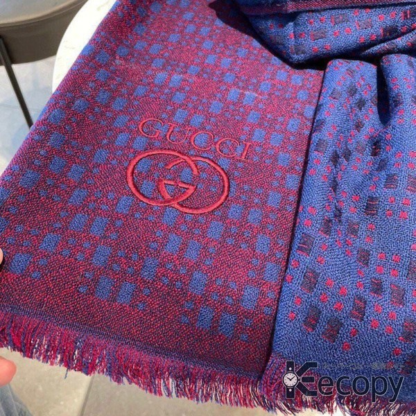 コーデの主役 グッチ スカーフ 装いに映えるデザイン コピー N級品 45 画像 8