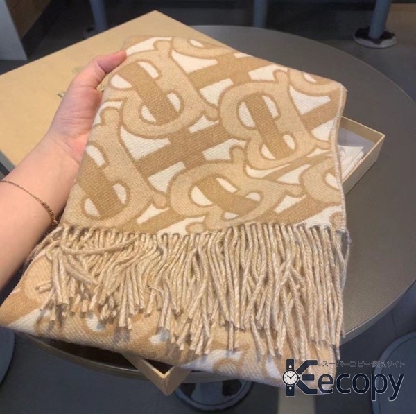 シンプルで上品 バーバリー スカーフ 装いに映えるデザイン 最高級コピー 195 おすすめN級品