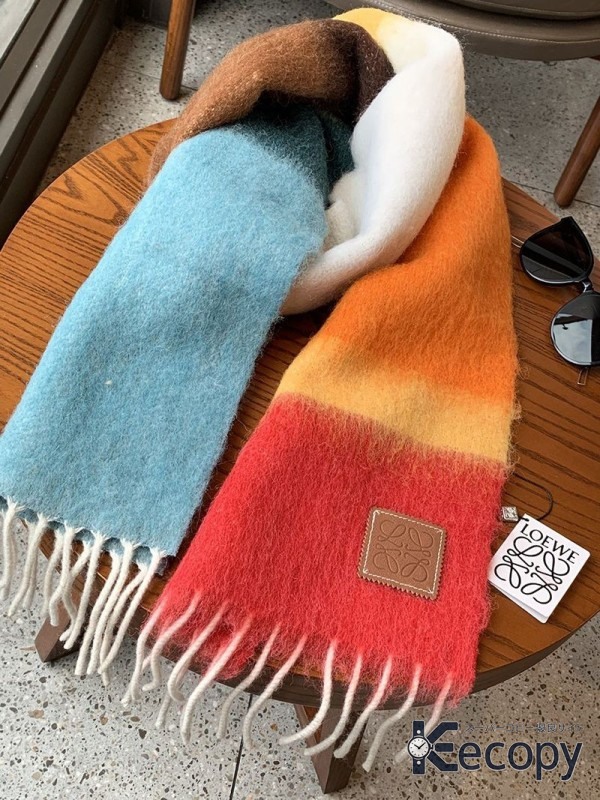 コーデの主役 ロエベ スカーフ 巻き方を楽しめる 最高級コピー 524 画像 6