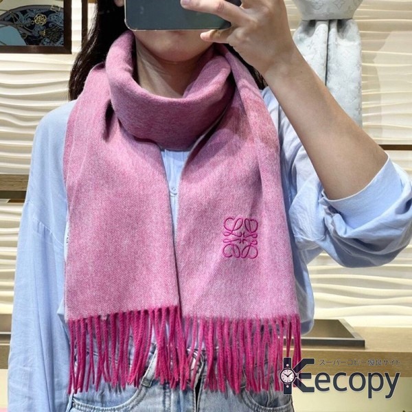 人気モデル ロエベ スカーフ 装いに映えるデザイン スーパーコピー 542 おすすめN級品