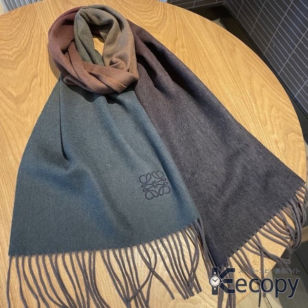 存在感のある ロエベ スカーフ 巻き方を楽しめる コピー N級品 564 画像 5