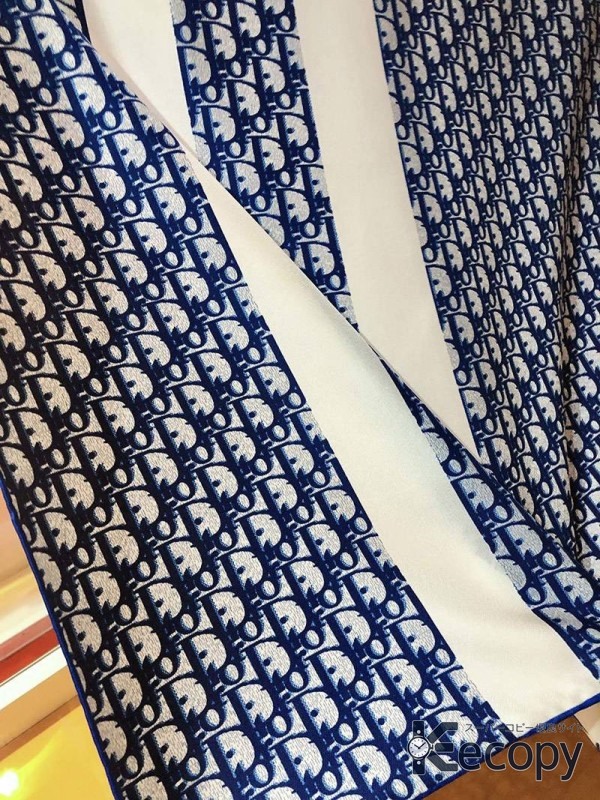 シンプルで上品 ディオール スカーフ 装いに映えるデザイン N級品 通販 497 画像 3
