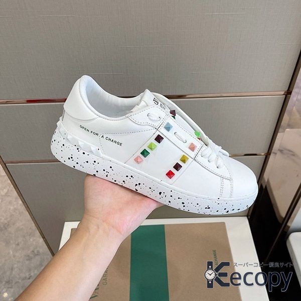 シンプルで上品 ヴァレンティノ スニーカー 洗練されたシルエット スーパーコピー 1574 画像 5