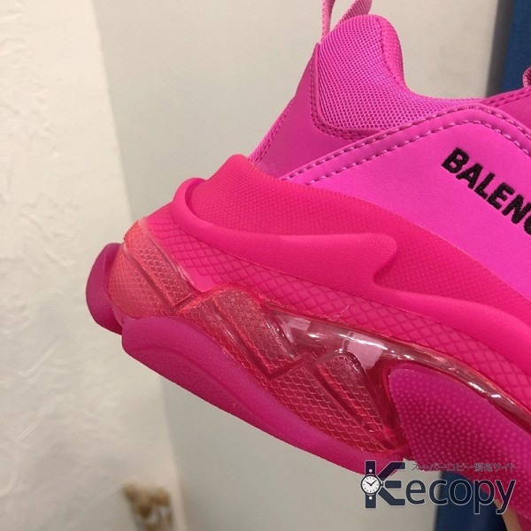 高級感あふれる バレンシアガ スニーカー 注目の足元スタイル スーパーコピー 送料無料 585 画像 7