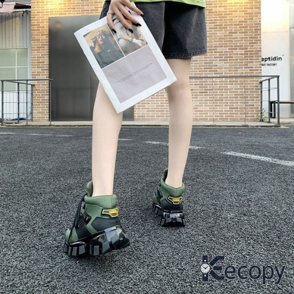 上品な逸品 プラダ スニーカー 足元を印象的に N級品 通販 771 画像 5