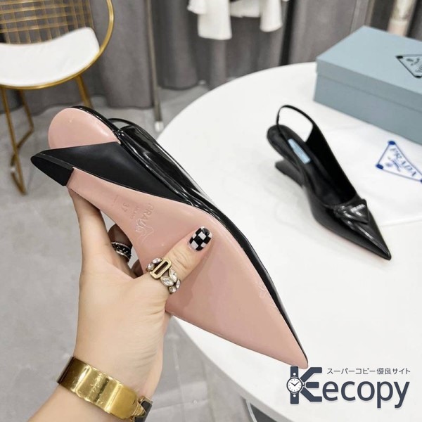 人気モデル プラダ ハイヒール 洗練されたシルエット 格安コピー 681 画像 2