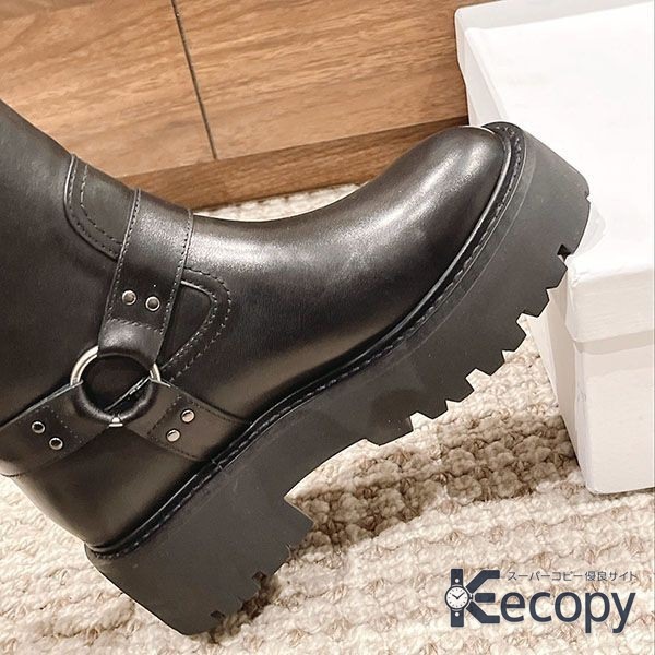 高級感あふれる セリーヌ シューズ 注目の足元スタイル スーパーコピー 1256 画像 9
