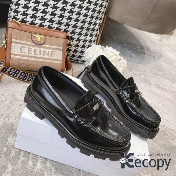 シンプルで上品 セリーヌ シューズ 快適さとデザインを両立 格安コピー 1296 画像 3