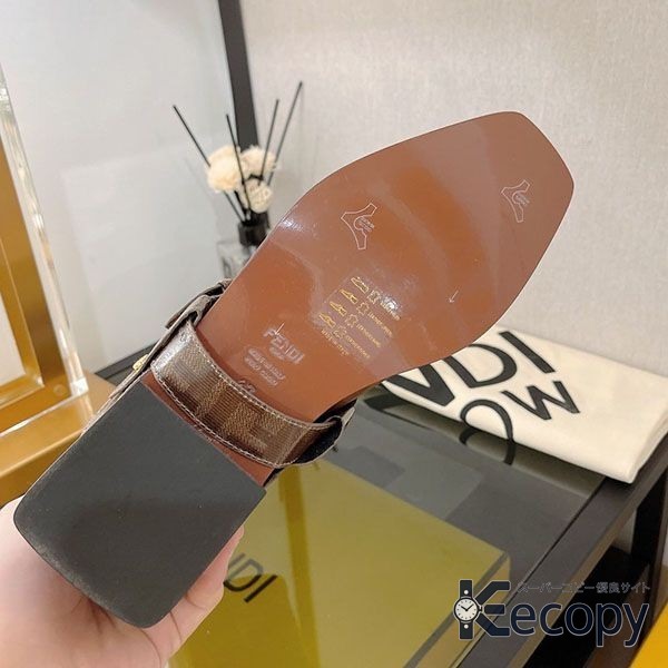 使いやすさ抜群 フェンディ シューズ 足元を印象的に 偽物 人気 1336 画像 9