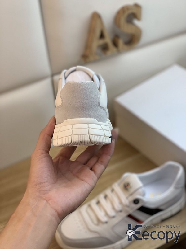 おすすめ モンクレール シューズ 洗練されたシルエット コピー N級品 843 画像 9