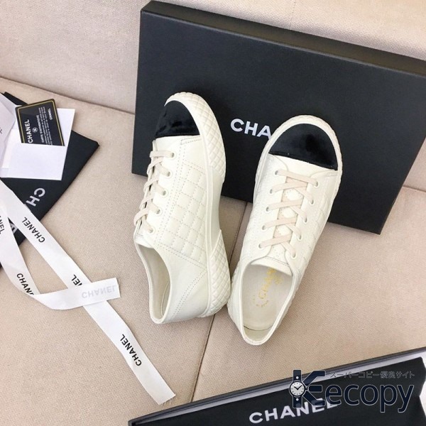 こだわり仕様 シャネル スニーカー 足元を印象的に コピー N級品 290 画像 4