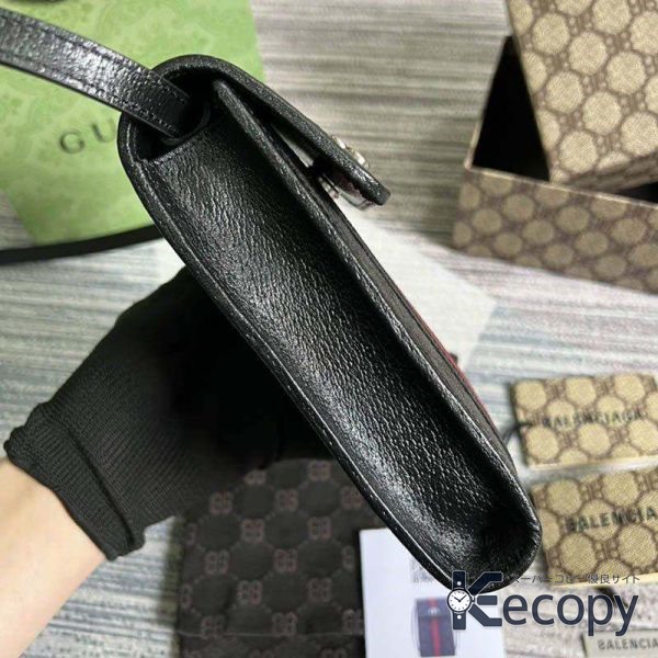 コーデの主役 バレンシアガ 財布 収納力に注目 スーパーコピー 450 画像 3