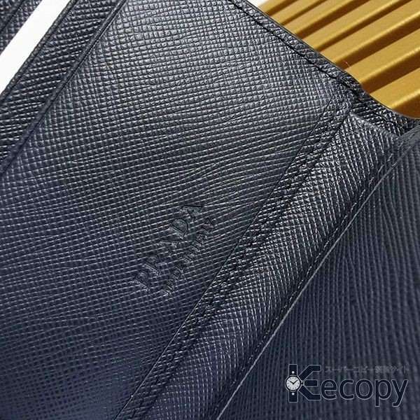 注目モデル プラダ 財布 使いやすい収納設計 偽物 人気 497 画像 9