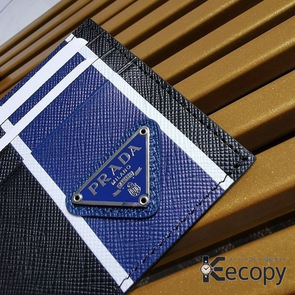 シンプルで上品 プラダ 財布 収納力に注目 格安コピー 498 画像 13