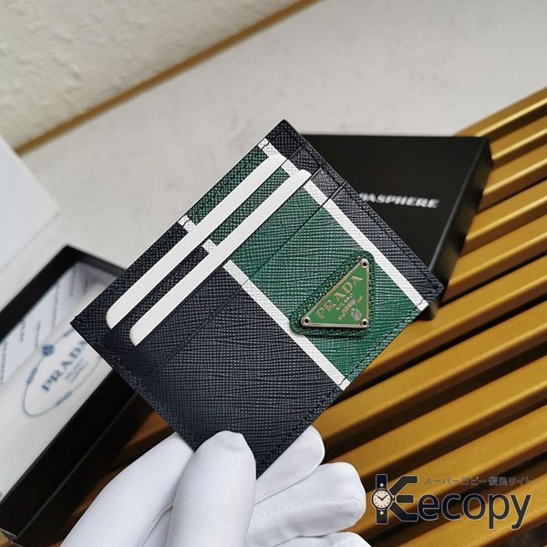 シンプルで上品 プラダ 財布 収納力に注目 格安コピー 498 画像 2