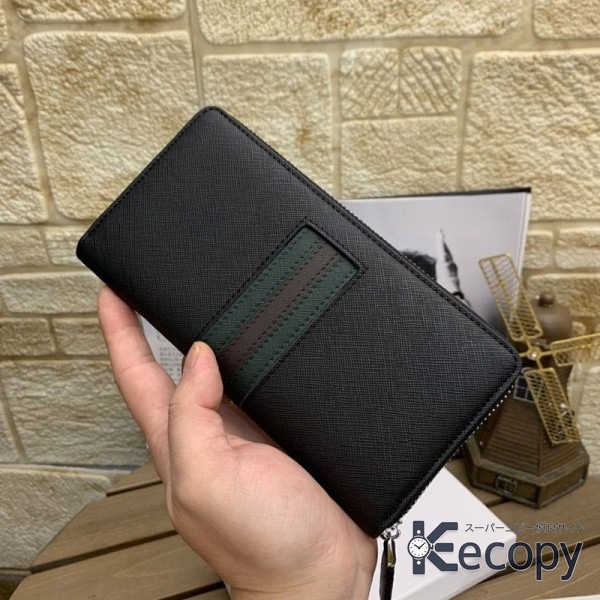 コーデの主役 プラダ 財布 手になじむデザイン 激安コピー 504 画像 5