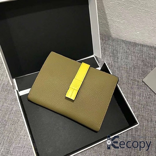 存在感のある ロエベ 財布 毎日使える定番 コピー N級品 1479