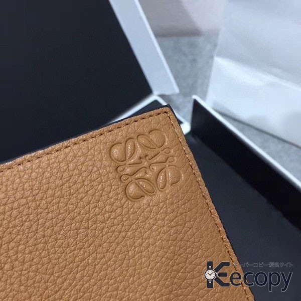 コーデの主役 ロエベ 財布 手になじむデザイン N級品 通販 1493 画像 6