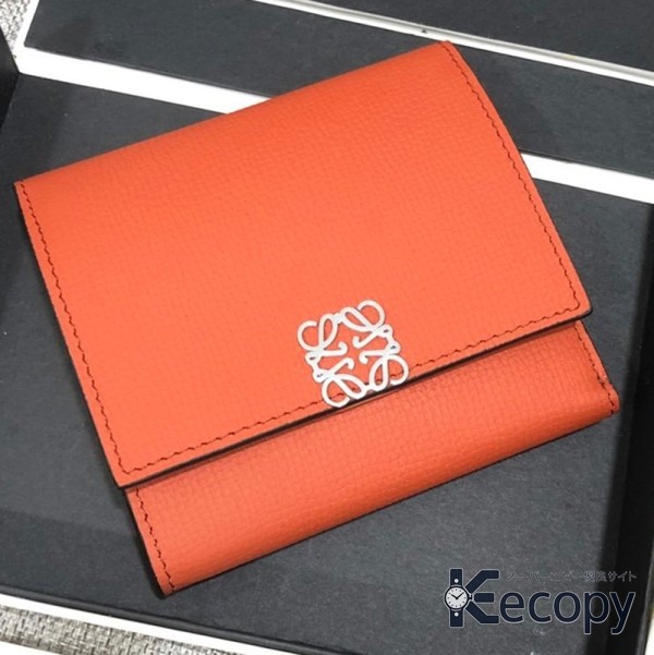スタイリッシュ ロエベ 財布 使いやすい収納設計 コピー N級品 1524