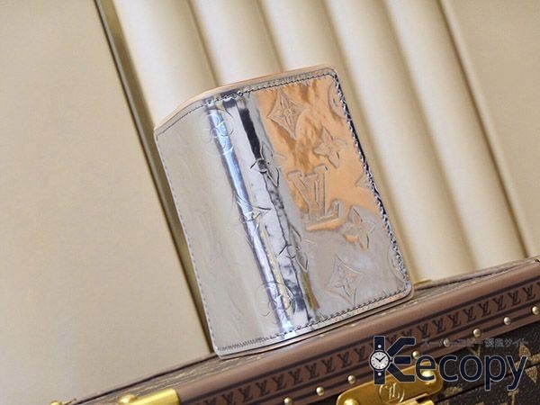 注目モデル ルイ・ヴィトン 折り財布 手になじむデザイン コピー N級品 886 画像 4