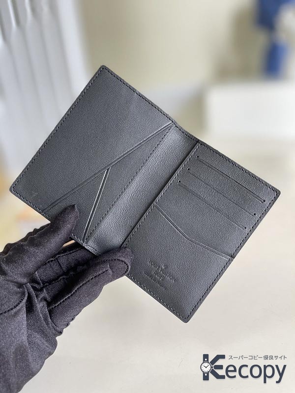 コーデの主役 ルイ・ヴィトン 折り財布 毎日使える定番 コピー N級品 915 画像 5