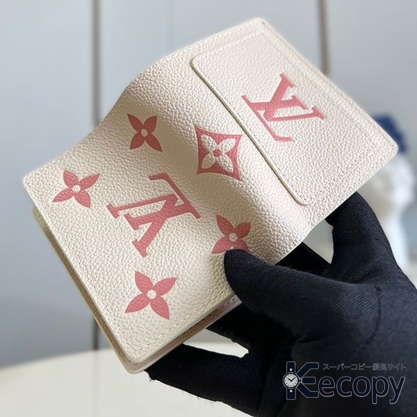 存在感のある ルイ・ヴィトン 折り財布 収納力に注目 コピー N級品 748 画像 4