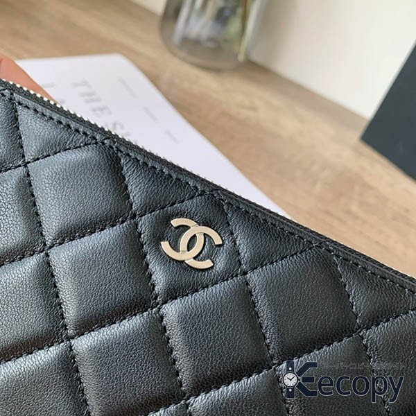 シンプルで上品 シャネル 長財布 手になじむデザイン 偽物 人気 374 画像 5