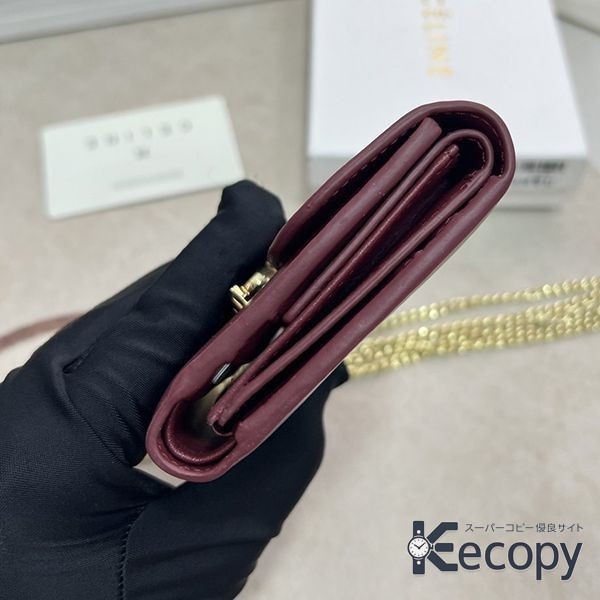 シンプルで上品 セリーヌ 財布 収納力に注目 N級品 通販 53 画像 2