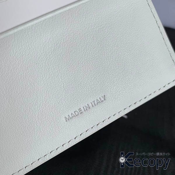 上品な逸品 セリーヌ 財布 スマートなフォルム スーパーコピー 送料無料 9 画像 7
