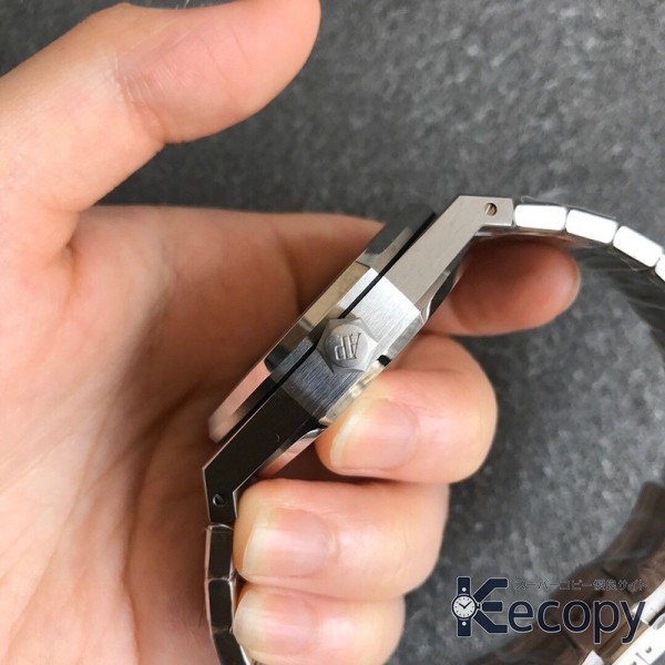 注目モデル オーデマ・ピゲ ロイヤルオーク 存在感のある文字盤 最高級コピー 1317 画像 3