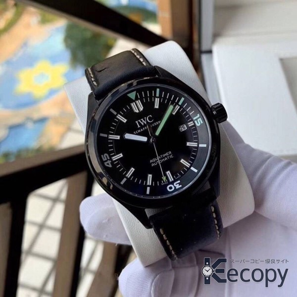 存在感のある IWC アクアタイマー 存在感のある文字盤 最高級コピー 5 画像 6