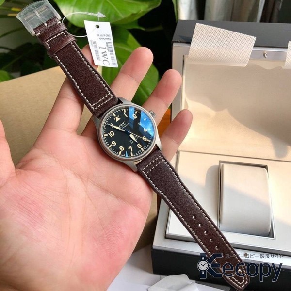おすすめ IWC パイロットウォッチ 存在感のある文字盤 スーパーコピー 20 画像 5