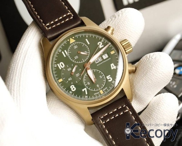 シンプルで上品 IWC パイロットウォッチ 高級感ある仕上げ スーパーコピー 23 画像 2
