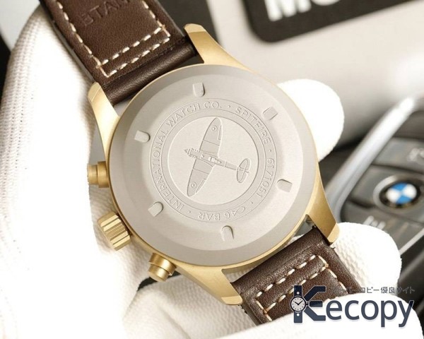 シンプルで上品 IWC パイロットウォッチ 高級感ある仕上げ スーパーコピー 23 画像 7