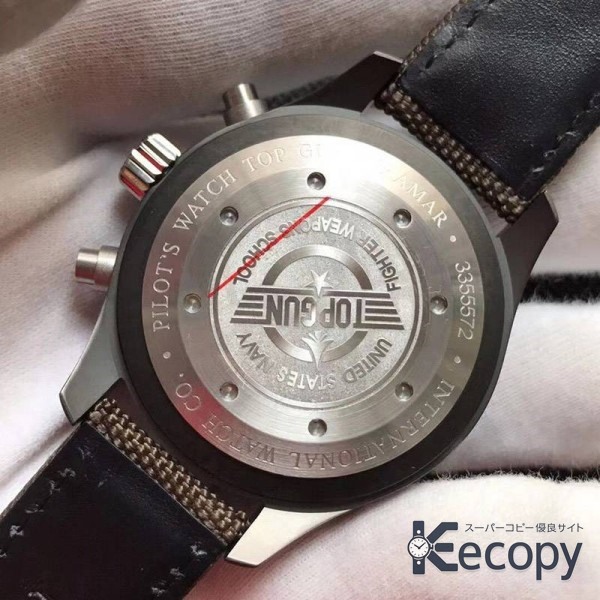 新作 IWC パイロットウォッチ 存在感のある文字盤 激安コピー 27 画像 5
