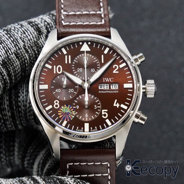 人気モデル IWC パイロットウォッチ 高級感ある仕上げ 格安コピー 32 画像 4