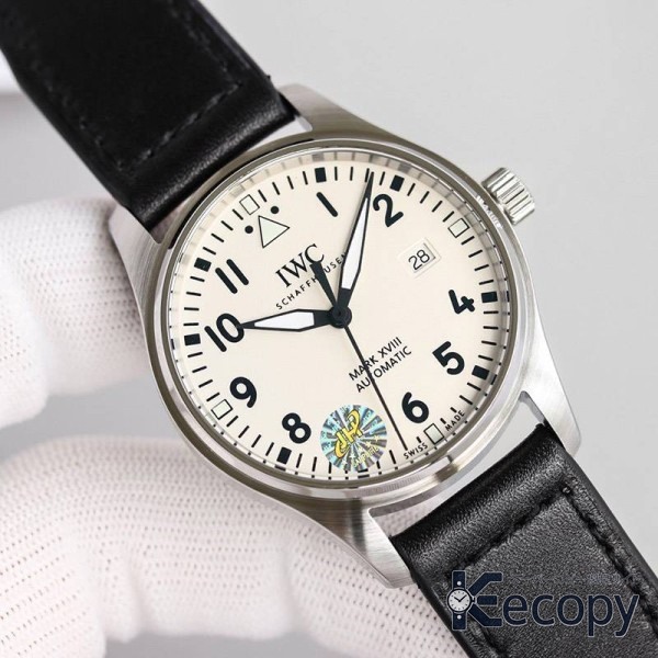 上品な逸品 IWC パイロットウォッチ 存在感のある文字盤 N級品 通販 35 おすすめN級品