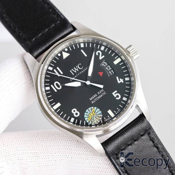 話題の新作 IWC パイロットウォッチ 高級感ある仕上げ 偽物 人気 39 画像 2