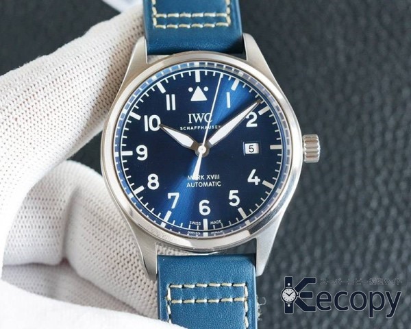 話題の新作 IWC パイロットウォッチ 存在感のある文字盤 最高級コピー 17
