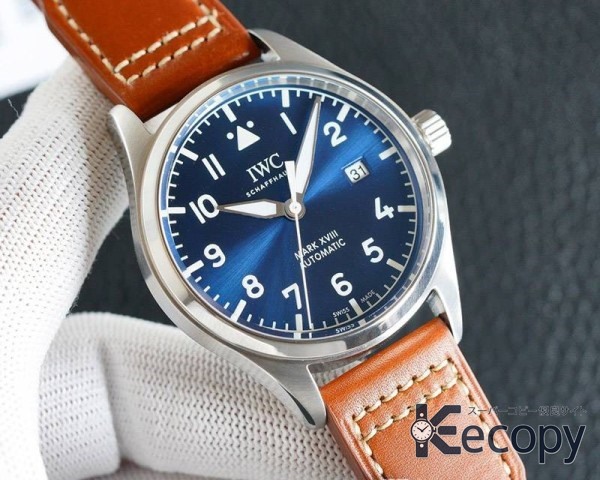 話題の新作 IWC パイロットウォッチ 存在感のある文字盤 最高級コピー 17 画像 5